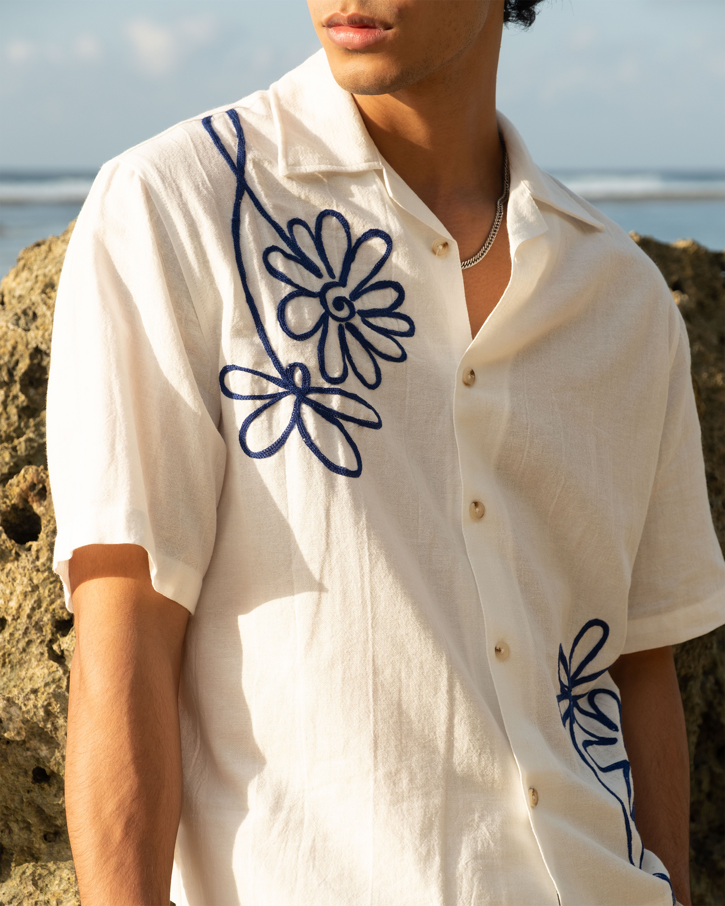 PALS - Shirt Flower Threads